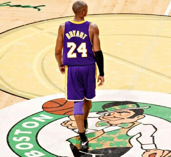 科比两次在总决赛与绿军相遇。