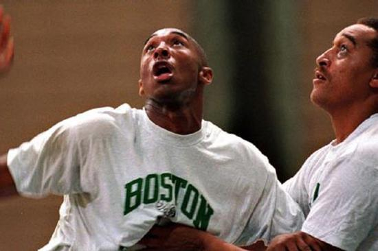 科比不喜欢绿军，但兴奋和约翰逊试训。