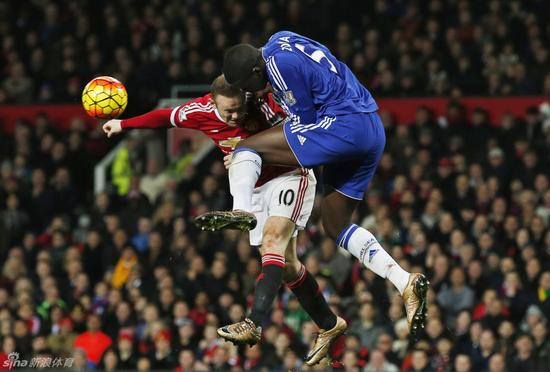 曼联切尔西等豪强不给力，间接帮助阿森纳冲冠