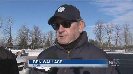 　　马主之一Ben Wallace对这次失火表示哀痛，他说，他对养马一直有很大的热情，这不仅仅是一份工作，已经成为他的一种生活方式。