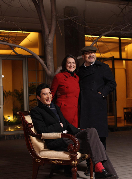 2010年春节，华天与父母在北京。