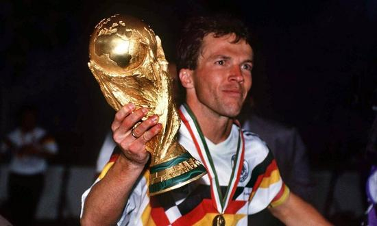 马特乌斯助德国夺1990年世界杯冠军