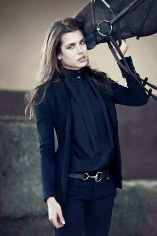 Chartlotte Casiraghi—古驰（Gucci）传统系列代言人，摩纳哥王妃格蕾丝的孙女