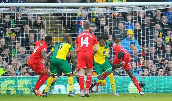 姆博卡尼脚后跟破门