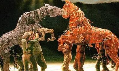 舞台剧《战马》