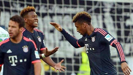 科曼与阿拉巴庆祝进球