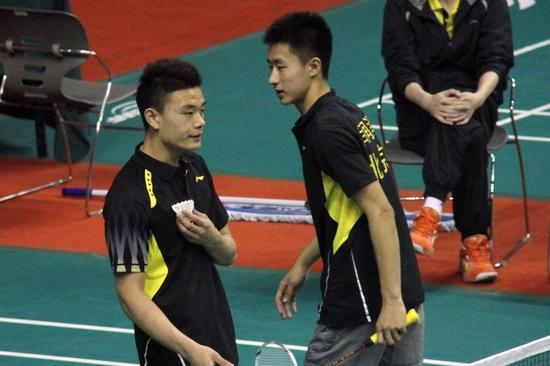 姚智迪（左）/闫润泽