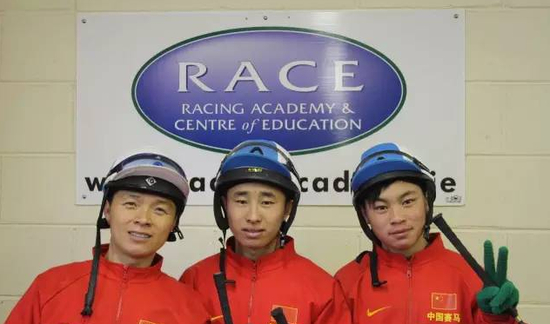 麻连凯（左）、双英（中）、潘吉甫（右）