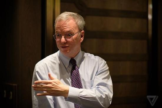 谷歌母公司Alphabet董事长埃里克·施密特