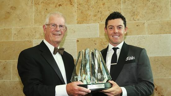 世界排名积分系统首位开发者托尼-格利尔(左)