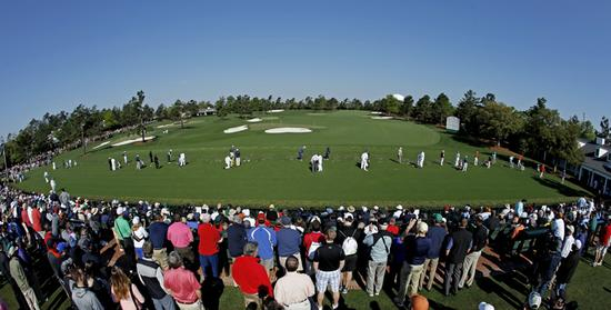 周一视频直播奥古斯塔练习场动态