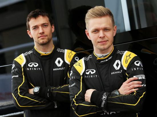 雷诺F1车手凯文-马克努森（Kevin Magnussen）、乔利恩-帕尔默（Jolyon Palmer）