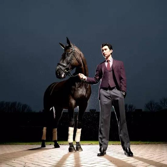 华天 摄影 ：Matthew Seed