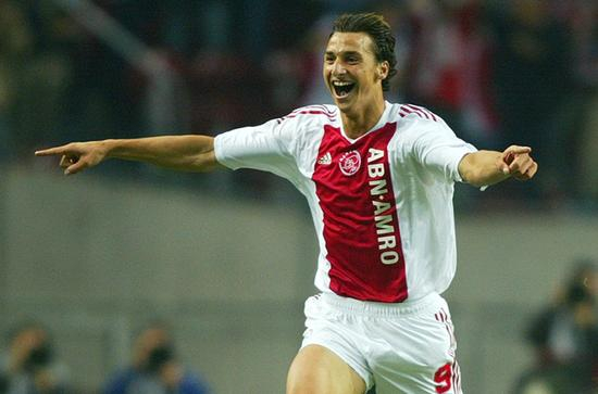 伊布在阿贾克斯期间打出名气