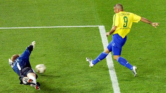 2002年世界杯夺冠的罗纳尔多