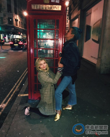 粉丝：这是求婚吗？