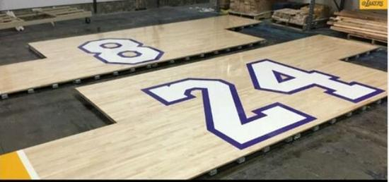 地板被镶在斯台普斯之前的样子