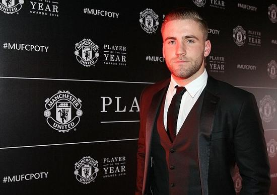 卢克-肖主动提供帮助