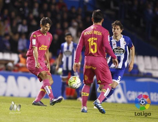 　　本赛季已是拉斯帕尔马斯之魂的贝莱隆再次踏上曾经在此收获无数荣耀瞬间的拉科鲁尼亚主场-在里亚索球场的13年间他留下了无数让人印象深刻的回忆。