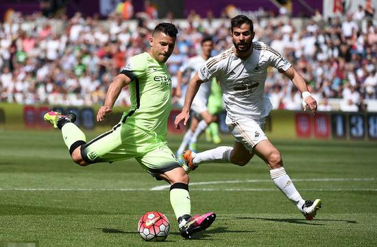 阿圭罗没能蝉联英超射手王