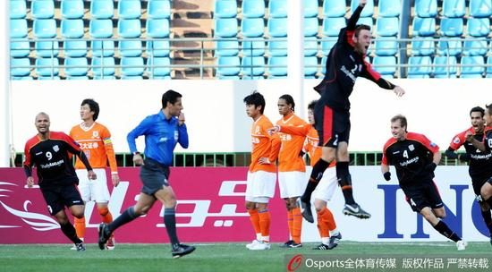 2010年亚冠，鲁能主场负于阿德莱德