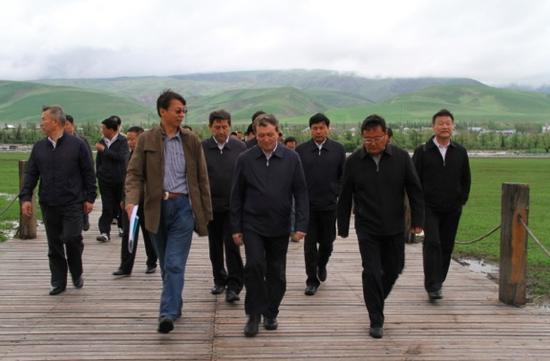 　　于县政府召开新源县旅游业、马产业工作汇报会