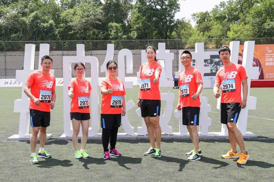 孙玉洁与刘伟。