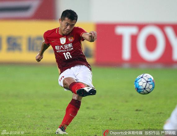 足球报:再建奇功?黄博文将亚冠荣耀带到国家队