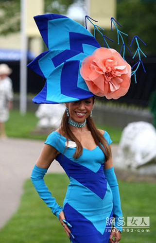 英国传统的“熟女日”