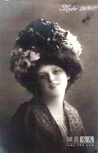 夸张是时尚标准