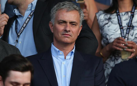 穆帅终于有机会执教鲁尼