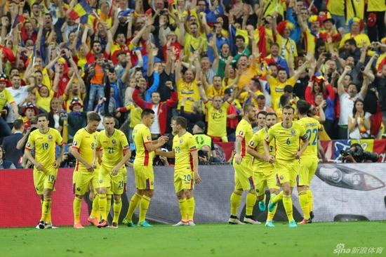 罗马尼亚也踢出了自己的精彩