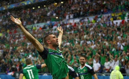 麦考利打入北爱尔兰在欧洲杯首粒入球