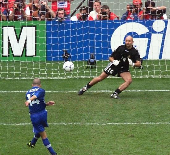 1998年法国点球击败意大利