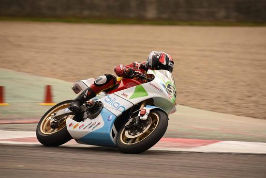 何智锋在计时赛中