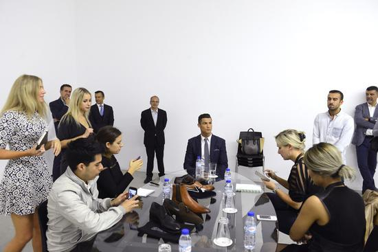 总裁的鞋业团队