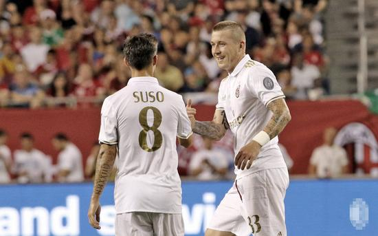 库兹卡庆祝进球