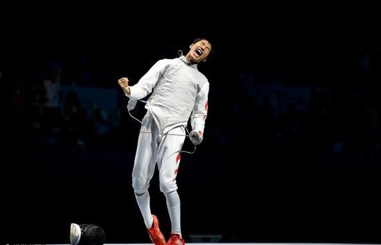 夺冠时咆哮的一幕