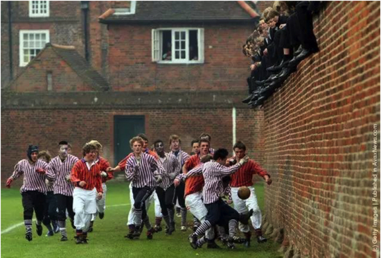 伊顿五人和伊顿野地足球也闻名遐迩