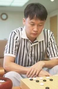 刘昌赫年轻时意气风发