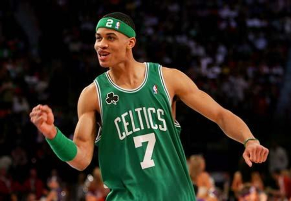 九指扣篮王带来了球队所欠缺的运动能力