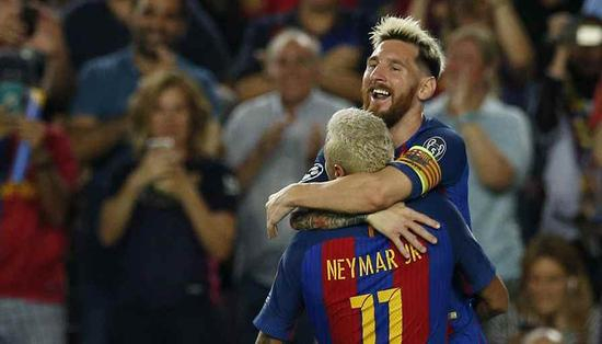 内马尔助攻，梅西进球