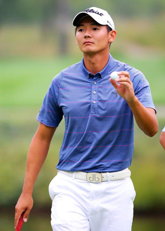 黑纯一领先进入决赛