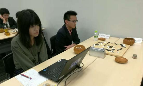 藤泽里菜担任记录员