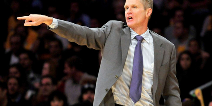 科尔战术体系迎来最强拼图戴维斯能否助勇士重返巅峰