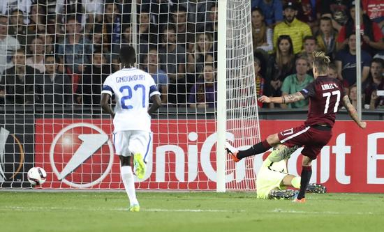 国米后防梦游，瓦茨拉夫-卡德莱茨梅开二度