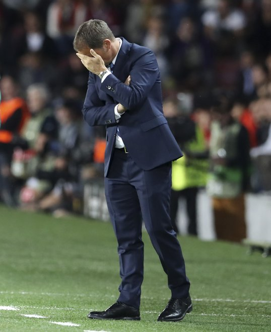 德波尔不忍直视