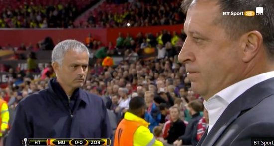 英媒调侃穆帅死亡瞪眼