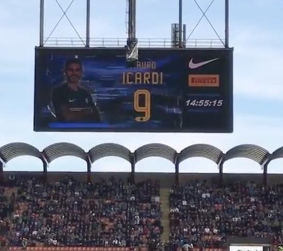 赛前念到伊卡尔迪名字时，球场内嘘声四起