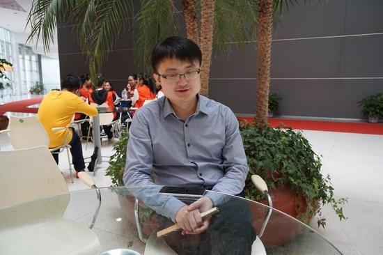 上海致远大学围棋基金发起人孙远三段